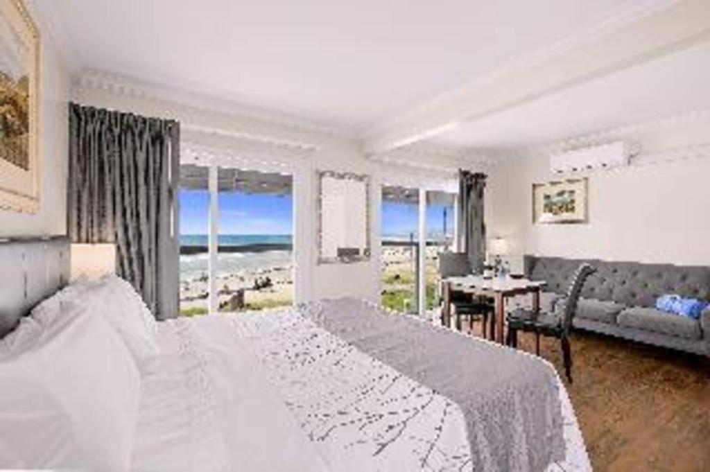 Hotel Ocean Beach